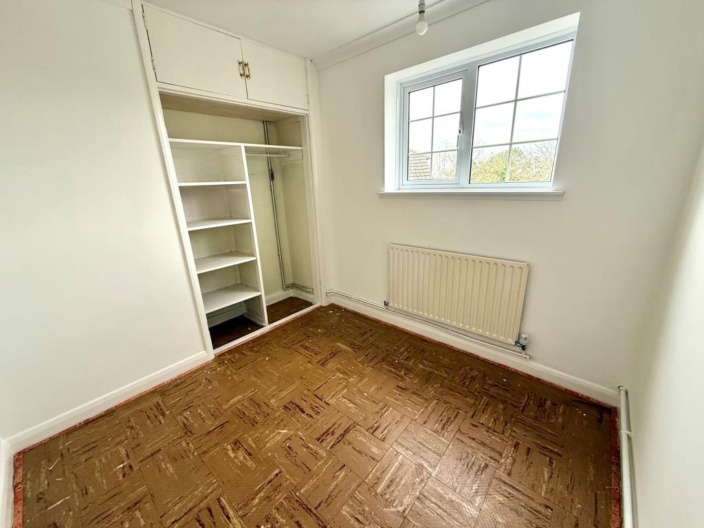 Lot: 155 - DETACHED CHALET BUNGALOW FOR IMPROVEMENT - Bedroom three